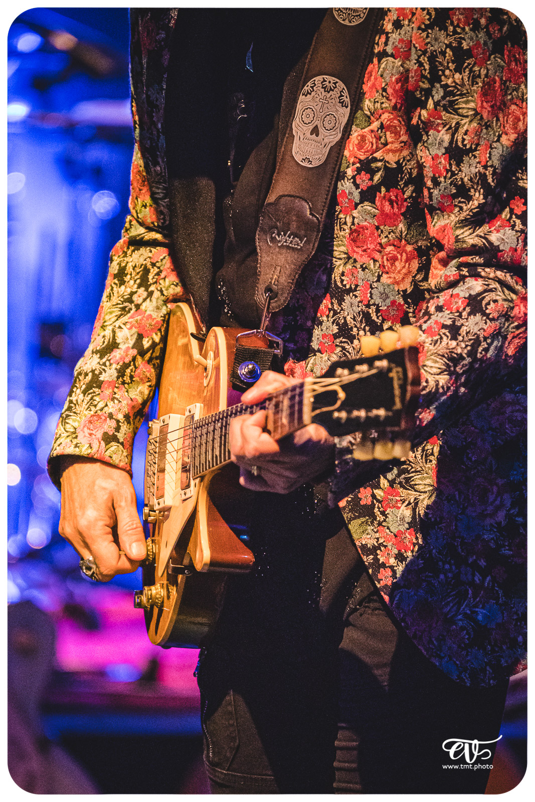 L'HISTOIRE DU ROCK EN 13 GUITARES